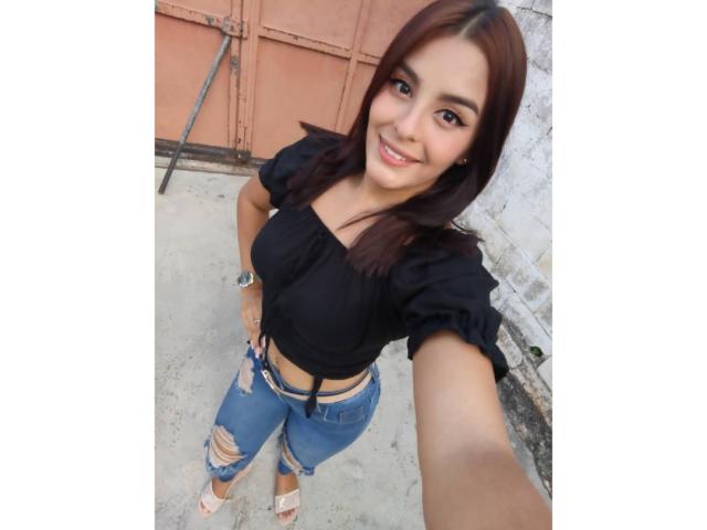 TalianaSquirt - Live porn &amp; sex cam - 22978545