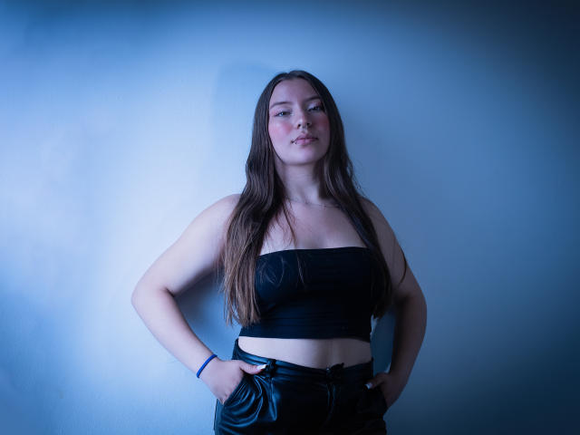 BellaSaeenz - Live porn &amp; sex cam - 22981417