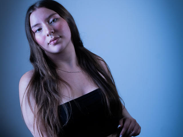 BellaSaeenz - Live porn &amp; sex cam - 22981425