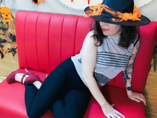 SnezhaTattoo - Camera khiêu dâm &amp; quyến rũ trực tiếp - 22984513