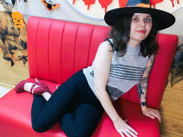 SnezhaTattoo - Live porn &amp; sex cam - 22984553