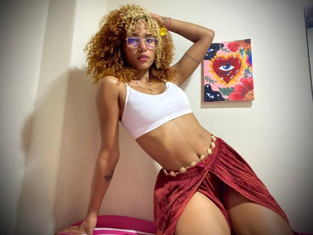CinthiaWalker - Live sex cam - 22986825