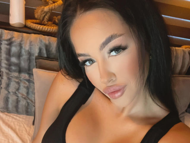 xJuliax - Live sex cam - 22988013