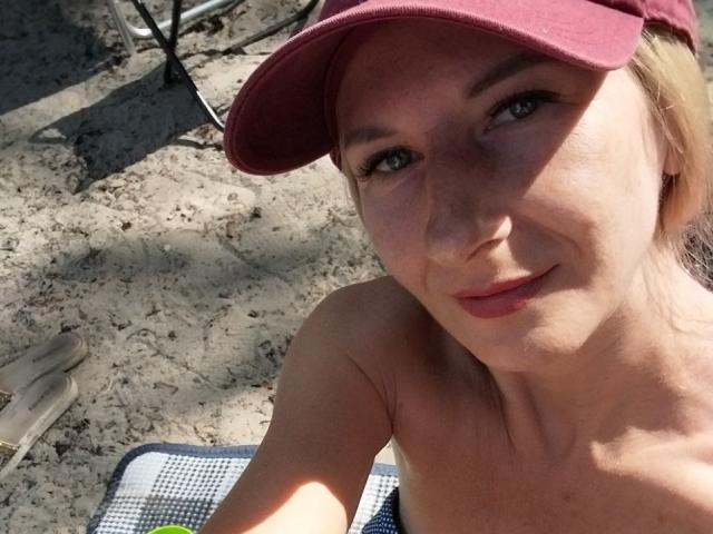 CherryHelen - Live porn &amp; sex cam - 22988553