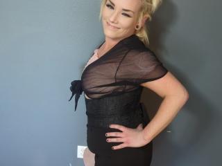 BustinBlonder - Live porn &amp; sex cam - 22995205