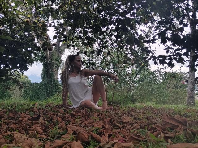 AgathaStone - Live Sex Cam - 22997505