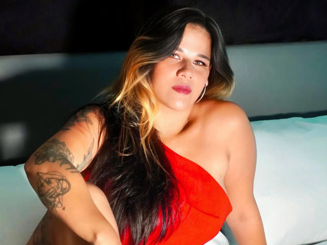 SereiaHomes - сексуальная веб-камера в реальном времени - 23003029