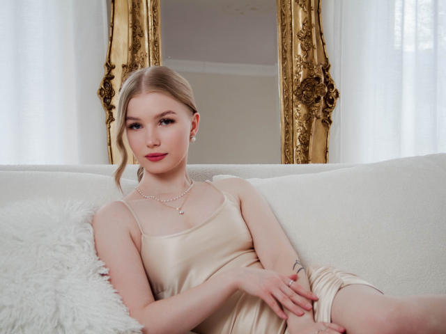 NicoleBrian - сексуальная веб-камера в реальном времени - 23003421