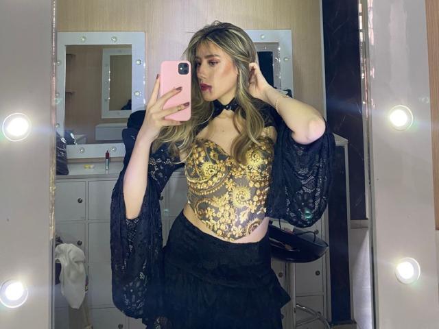 LivelyVanderWood - Live porn &amp; sex cam - 23005345