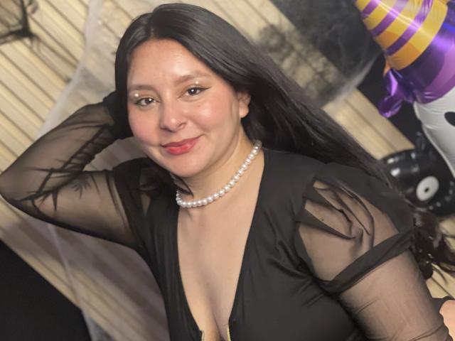 EmaJames - פורנו בשידור חי ומצלמת סקס - 23005425