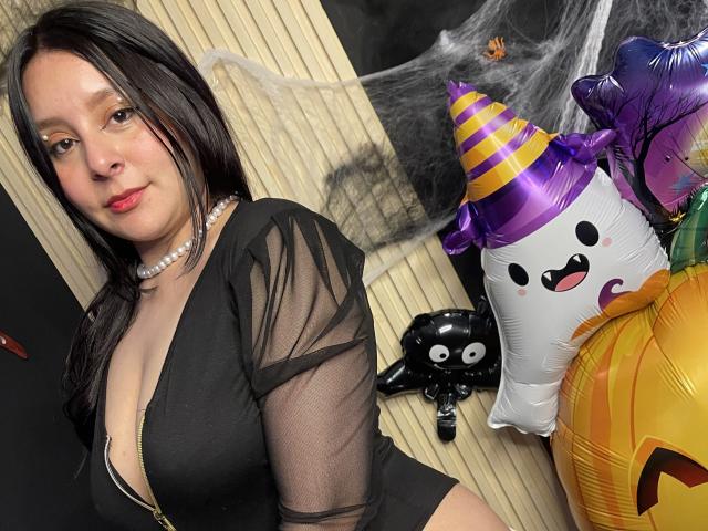 EmaJames - сексуальная веб-камера в реальном времени - 23005945