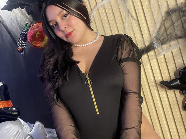 EmaJames - Live sex cam - 23007397