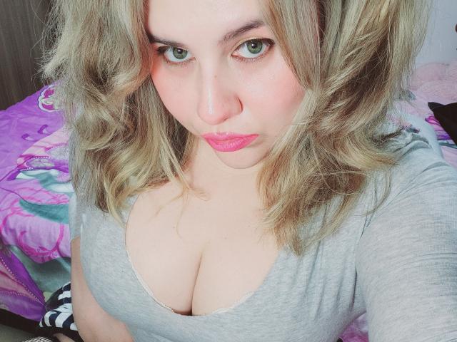 Akkanee - Live sexe cam - 23008365