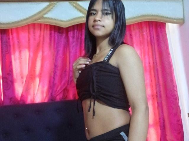 LesbiaThreeBebes - Live porn &amp; sex cam - 23008481