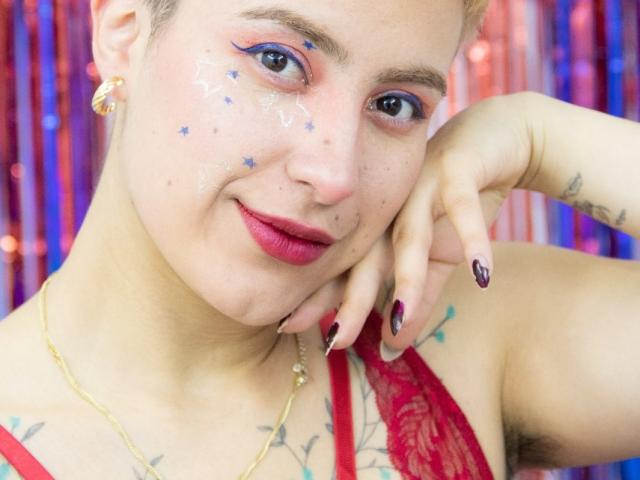 LilCati - Live sex cam - 23011977