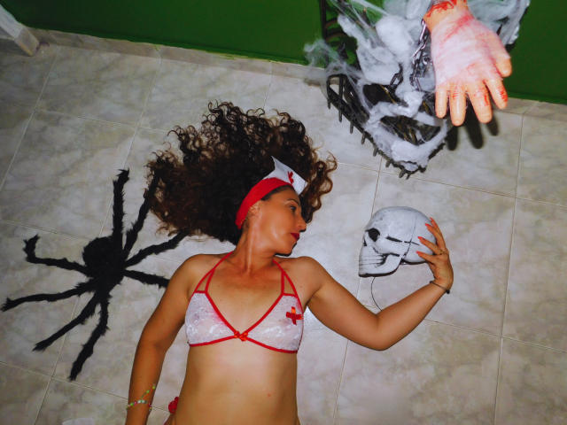 CandyMiss69 - Porno na żywo i seks kamera - 23012433