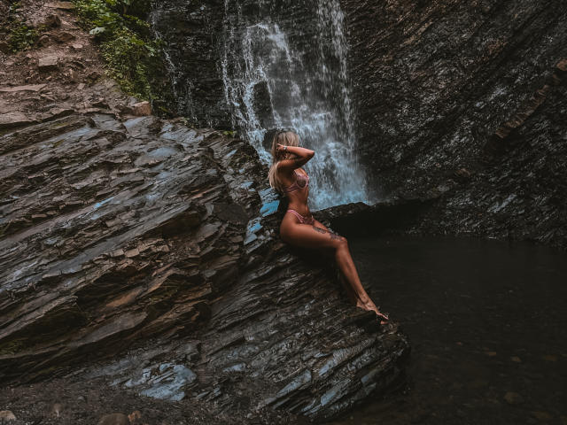 VikkyLikky - Live porn &amp; sex cam - 23016405