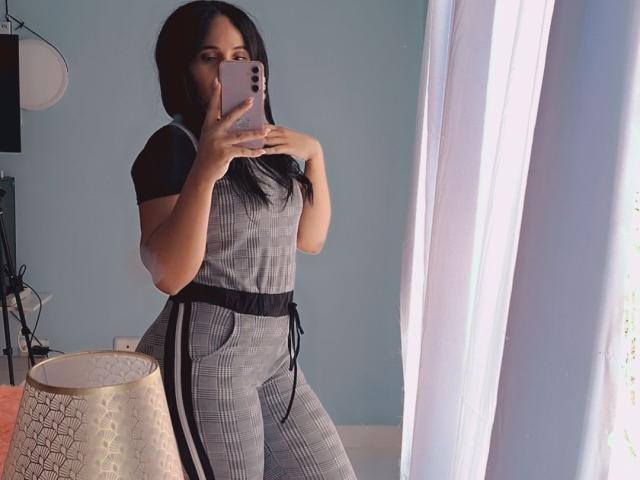 JackelineRoset - Live sex cam - 23021801