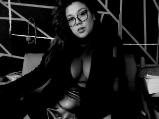 EmilyDom - Live porn &amp; sex cam - 23021909