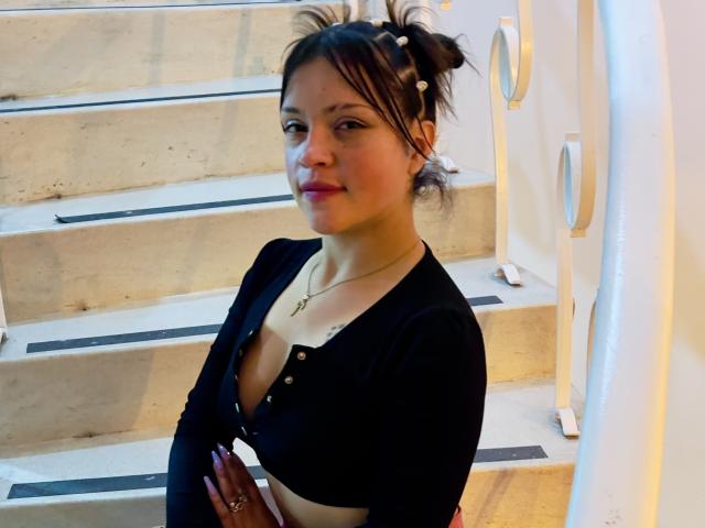 MarthinaStuarh - Sexe cam en vivo - 23030741