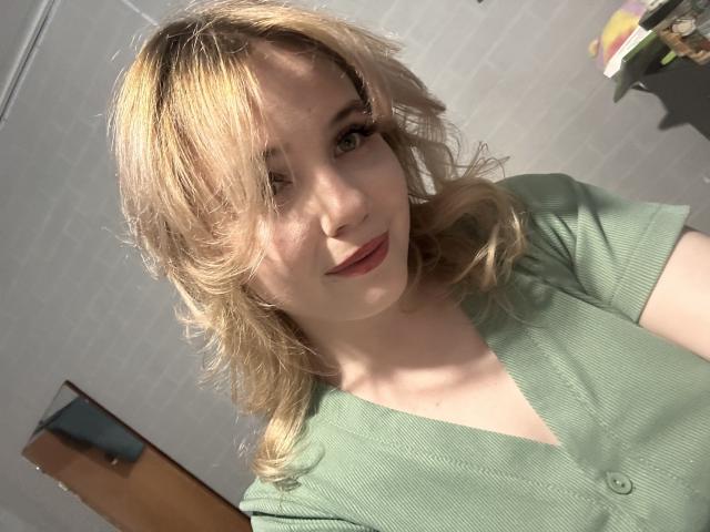 OliviaKris - Live porn &amp; sex cam - 23032617