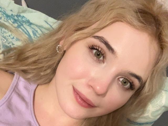 OliviaKris - Live porn &amp; sex cam - 23032629