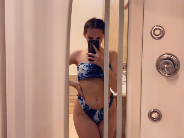 HotCaramells - Live sex cam - 23037529