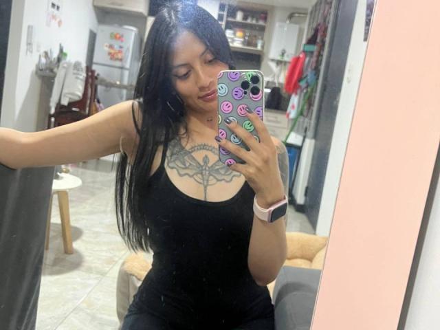 NiaWhite - Live porn &amp; sex cam - 23038433