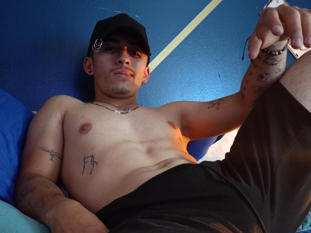 Bmora - Live porn &amp; sex cam - 23038581