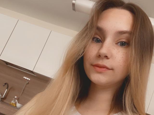 HotCaramells - Live sex cam - 23039365