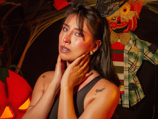 ElizabethMacy - Live sex cam - 23042517