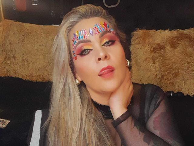 VictoriiaGray - Live porn &amp; sex cam - 23044185