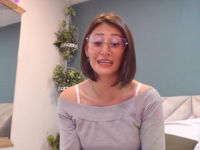 SharisWillian - Live porn &amp; sex cam - 23045237