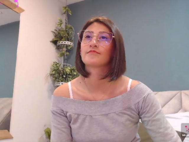 SharisWillian - Live porn &amp; sex cam - 23045469