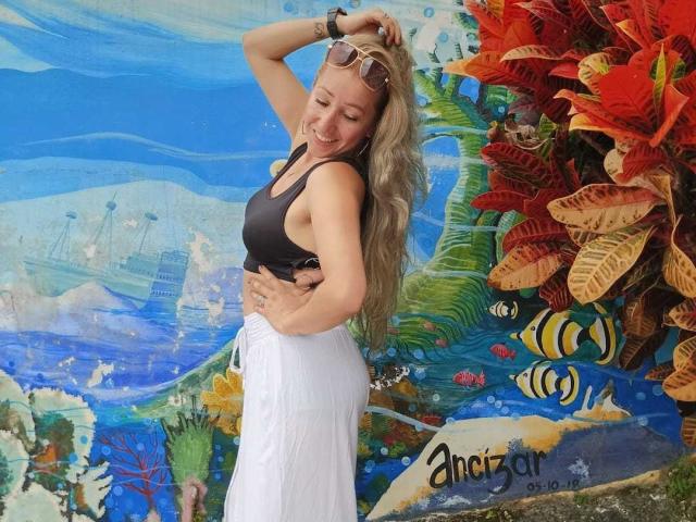 LatineLoveHot - Camera khiêu dâm &amp; quyến rũ trực tiếp - 23047553