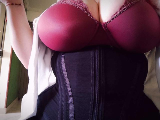 HollyManziniBBW - Live porn &amp; sex cam - 23049041