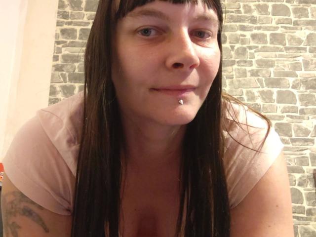 YviEngel87-hot - Live Sex Cam - 23049701