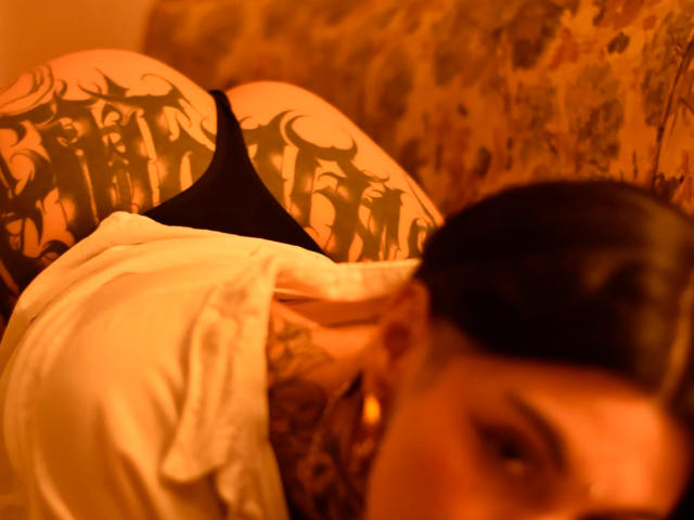 LuxHesse - Élő pornó és szexkamera - 23051329