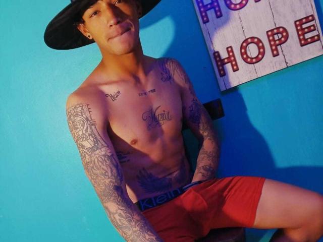 HottesFuckers - сексуальная веб-камера в реальном времени - 23055533