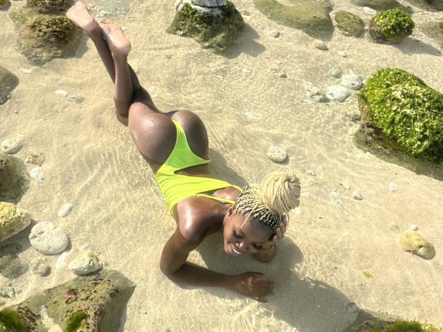 MaribelleBev - Live porn &amp; sex cam - 23057149