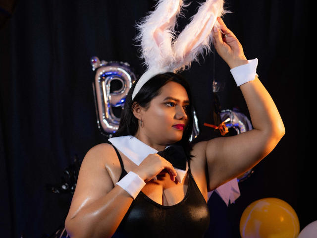 CurvyHorny - Live porn &amp; sex cam - 23057305