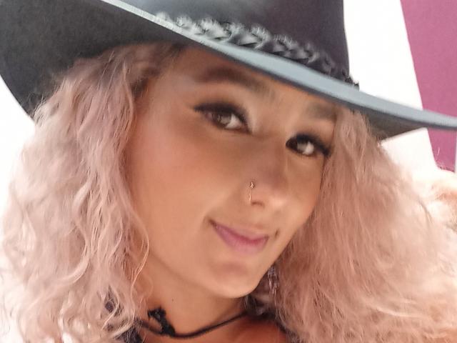 FloraSaenz - 라이브 포르노 &amp; 섹스 캠 - 23057793