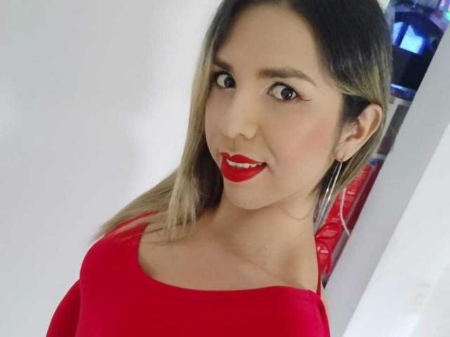 DestinySpencer69 - Live Sex Cam - 23057997