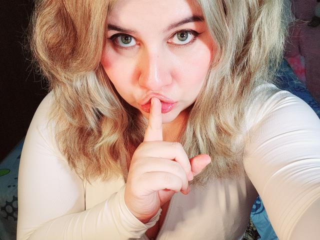 Akkanee - Élő pornó és szexkamera - 23059401