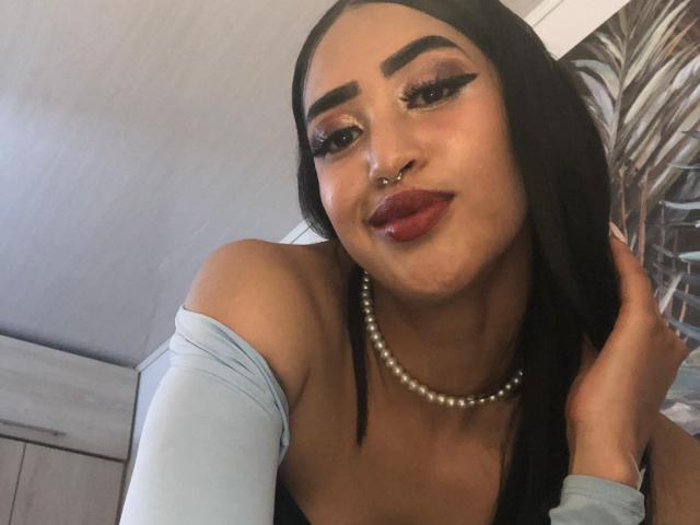 MichellDiaz - Live porno og sexkamera - 23059557
