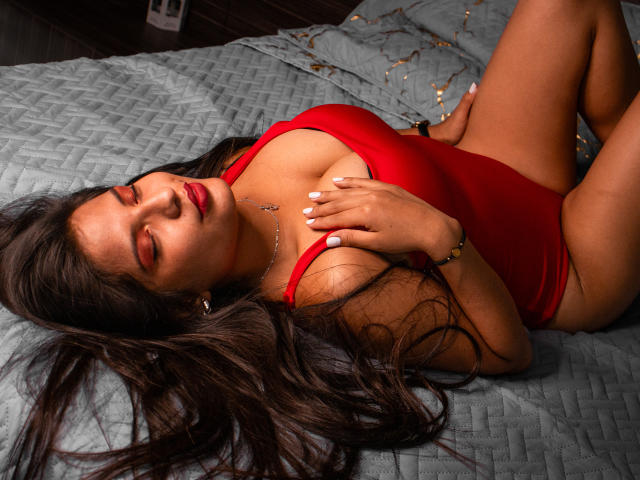 LailaBarker - Live sex cam - 23065777