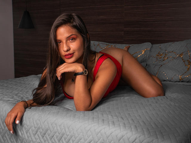 LailaBarker - сексуальная веб-камера в реальном времени - 23065805