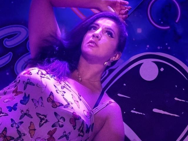 AndreaSharick - Live sex cam - 23069641