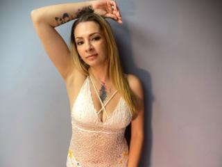 CharlotteeEvanss - Live porn &amp; sex cam - 23074677