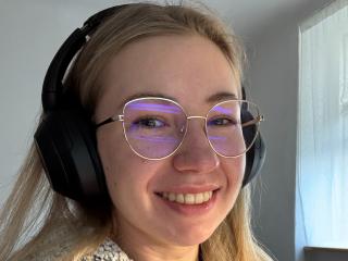 MiaFlirt - Live porn &amp; sex cam - 23074713